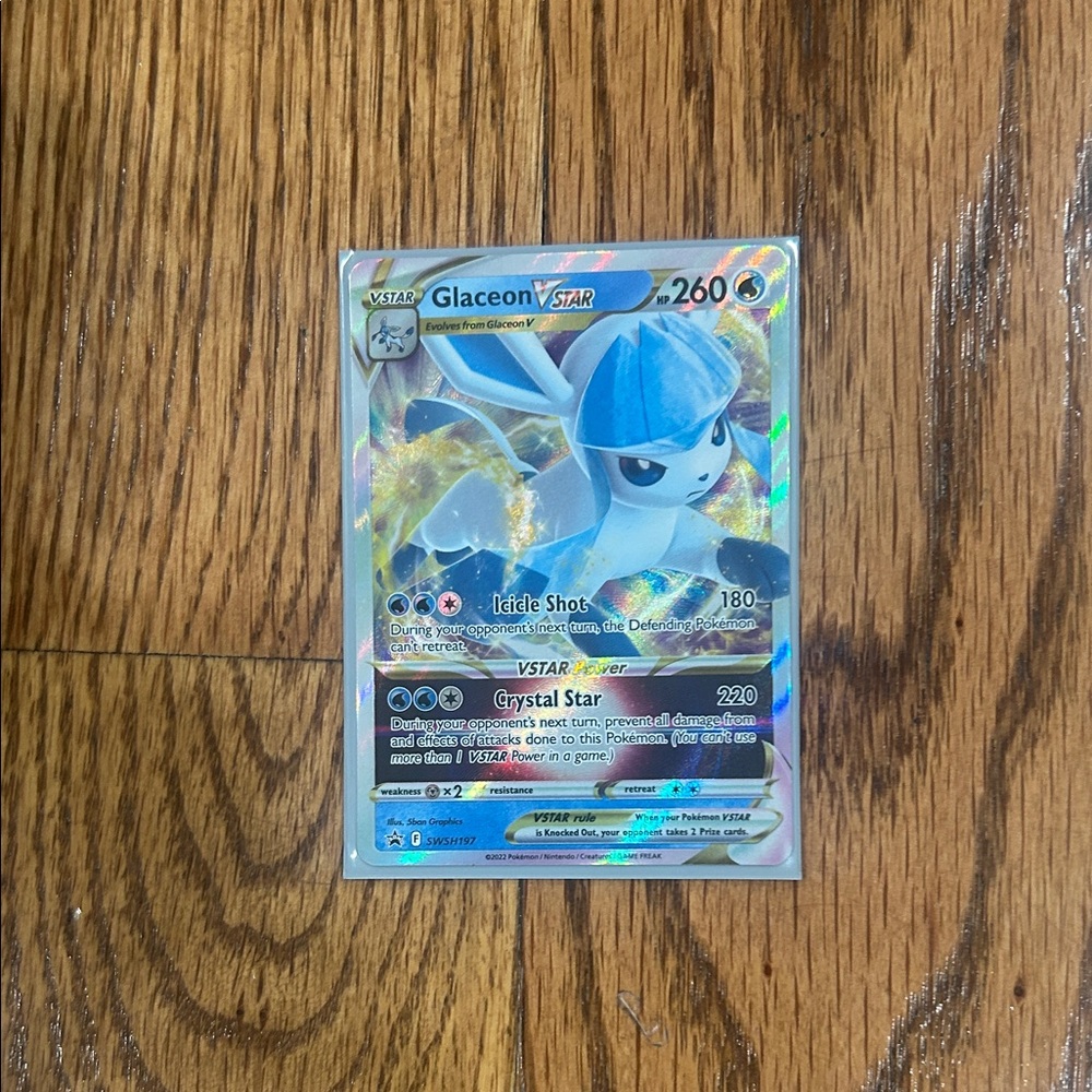 Glaceon VSTAR Pokémon Card